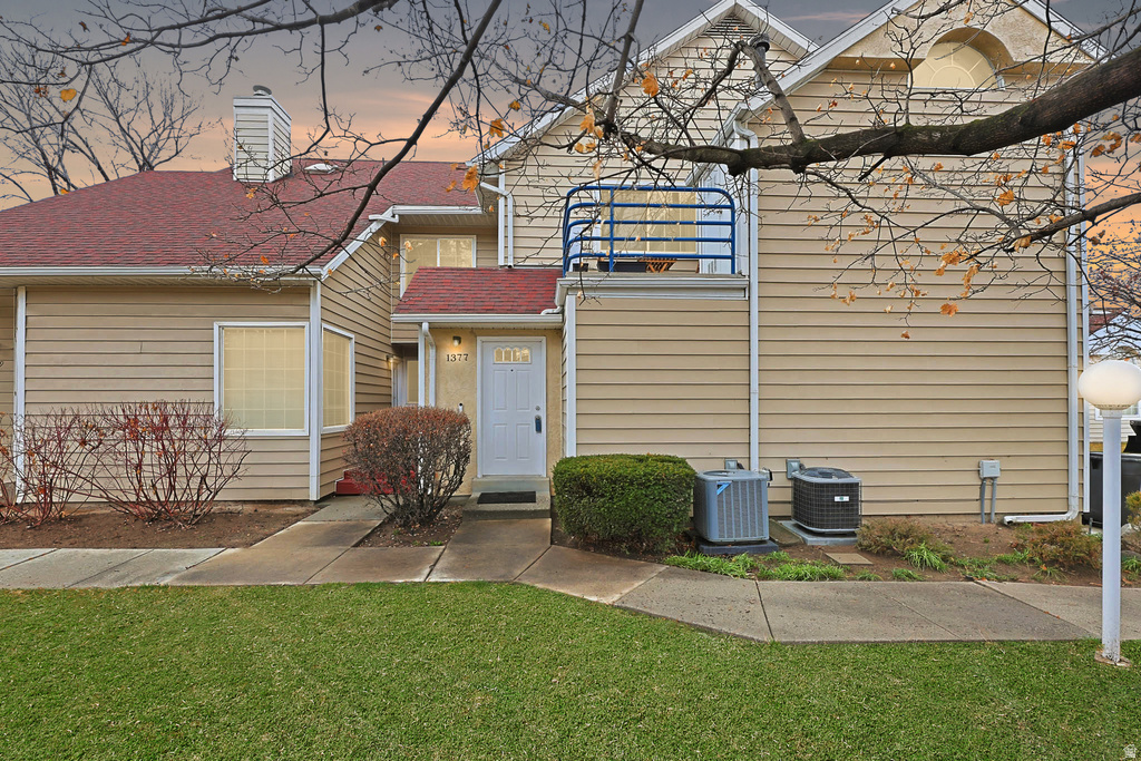 1377 W BREAK WATER DR Taylorsville, UT 84123