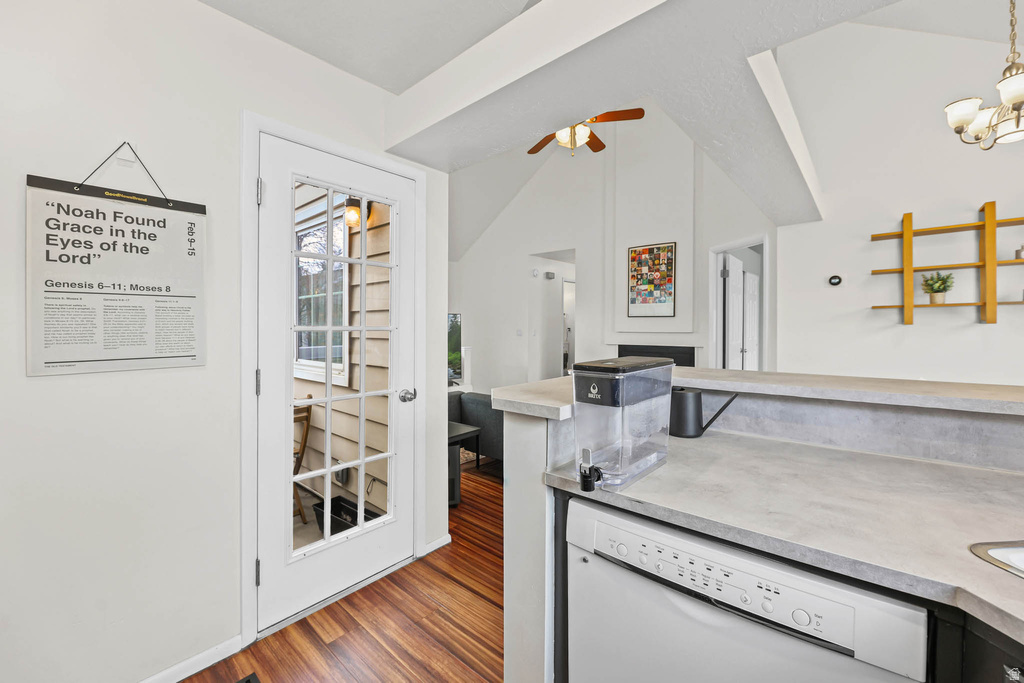 1377 W BREAK WATER DR Taylorsville, UT 84123