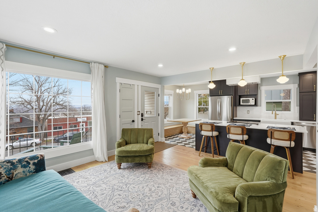 711 E 9TH AVE. Salt Lake City, UT 84103