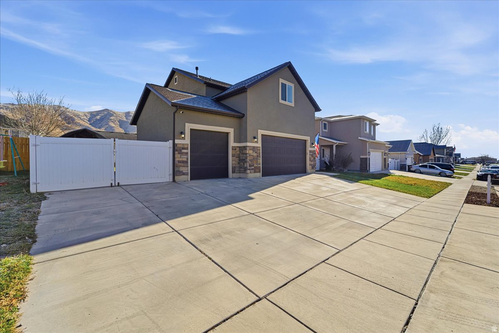 4182 N SLEEPING HOLLOW DR Eagle Mountain, UT 84005