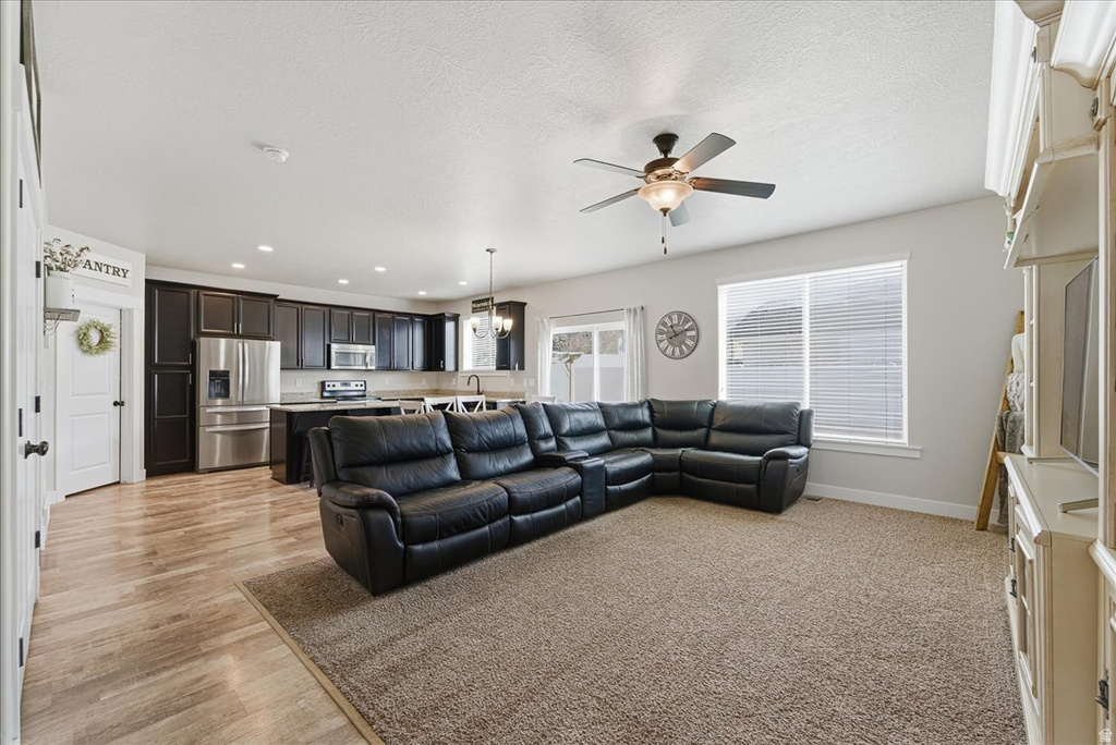 4182 N SLEEPING HOLLOW DR Eagle Mountain, UT 84005