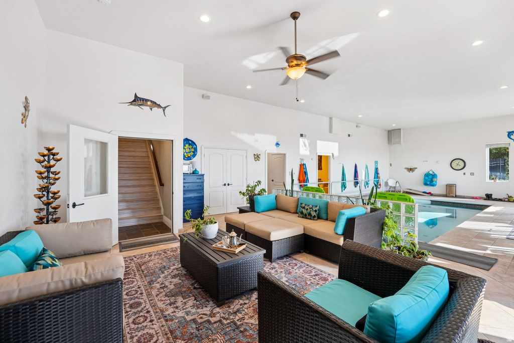 941 N SANDHURST DR Salt Lake City, UT 84103