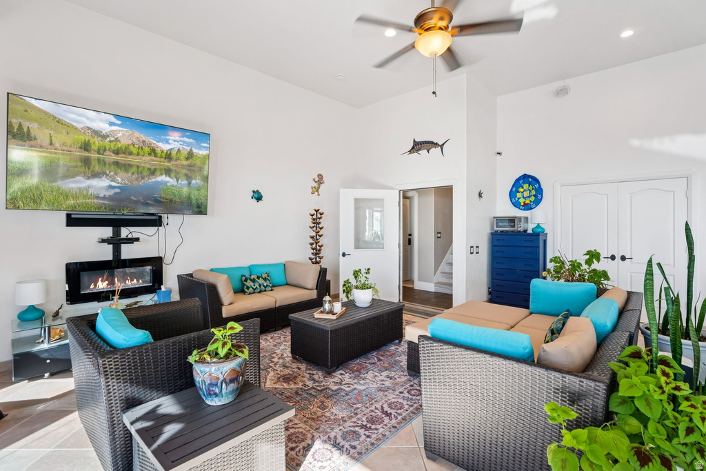 941 N SANDHURST DR Salt Lake City, UT 84103