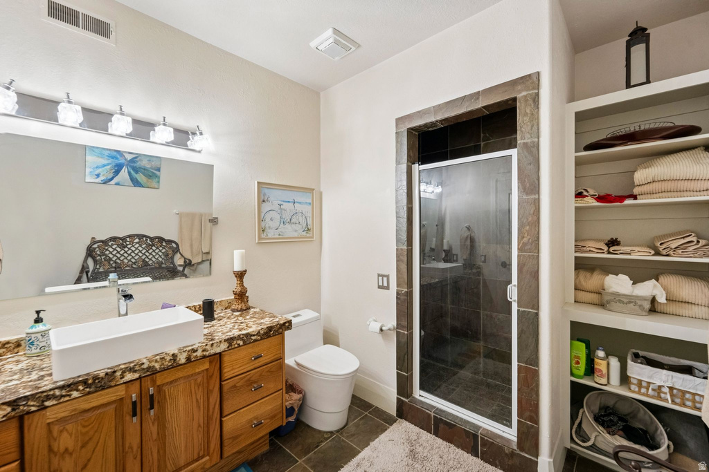 941 N SANDHURST DR Salt Lake City, UT 84103