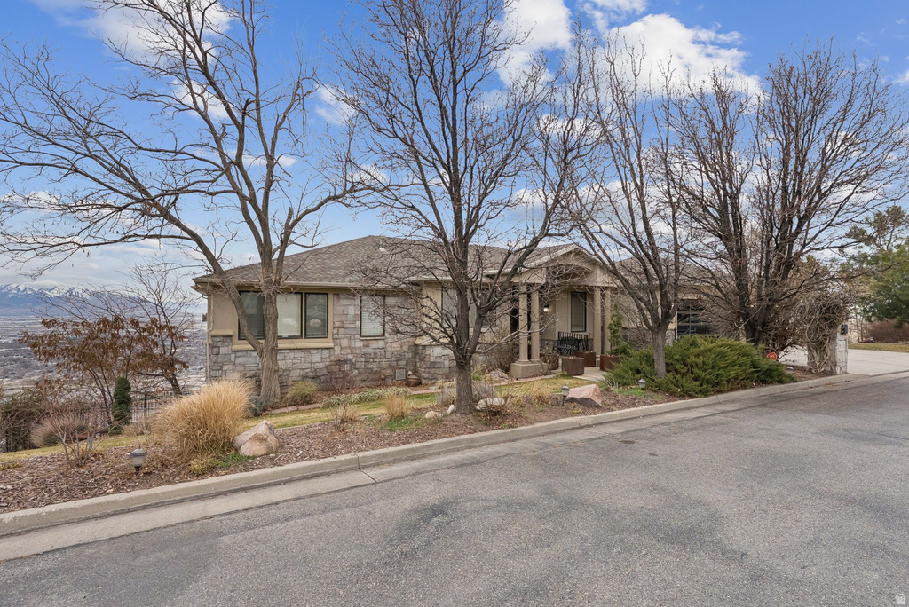 941 N SANDHURST DR Salt Lake City, UT 84103