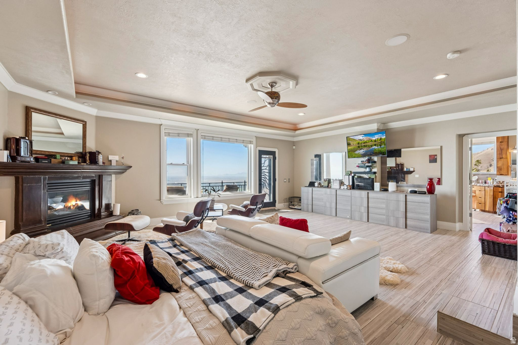 941 N SANDHURST DR Salt Lake City, UT 84103