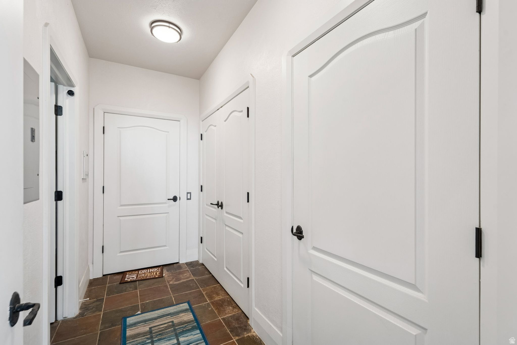 941 N SANDHURST DR Salt Lake City, UT 84103