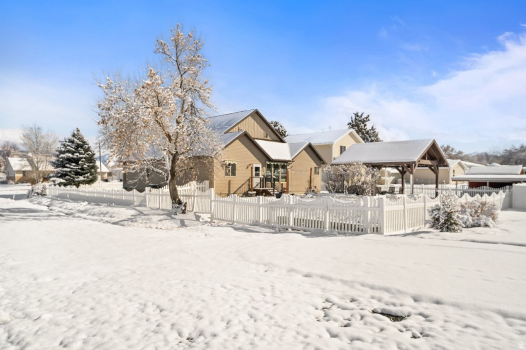 507 S 200 W Wellsville, UT 84339