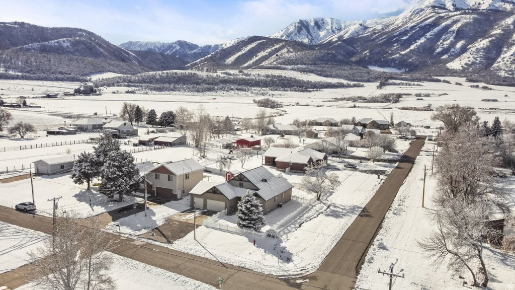 507 S 200 W Wellsville, UT 84339