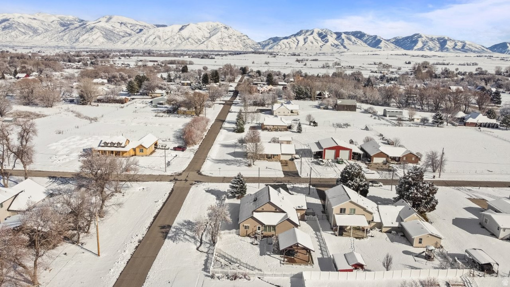 507 S 200 W Wellsville, UT 84339