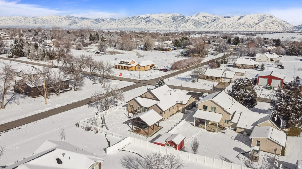 507 S 200 W Wellsville, UT 84339