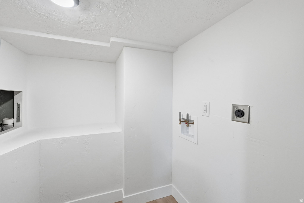 1946 S 1400 E Salt Lake City, UT 84105