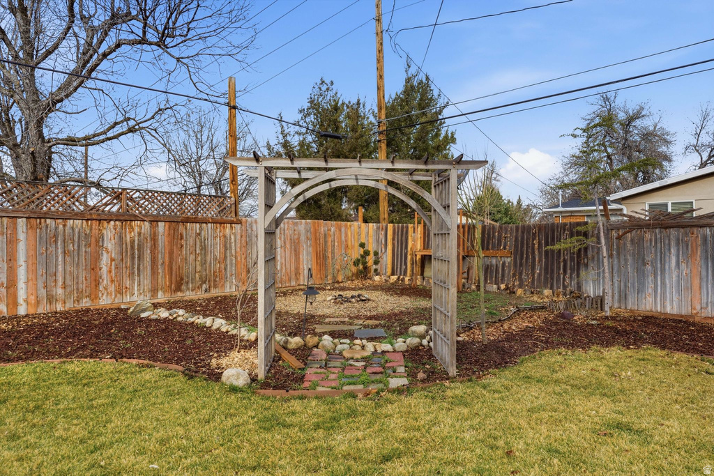 321 E 6240 S Murray, UT 84107