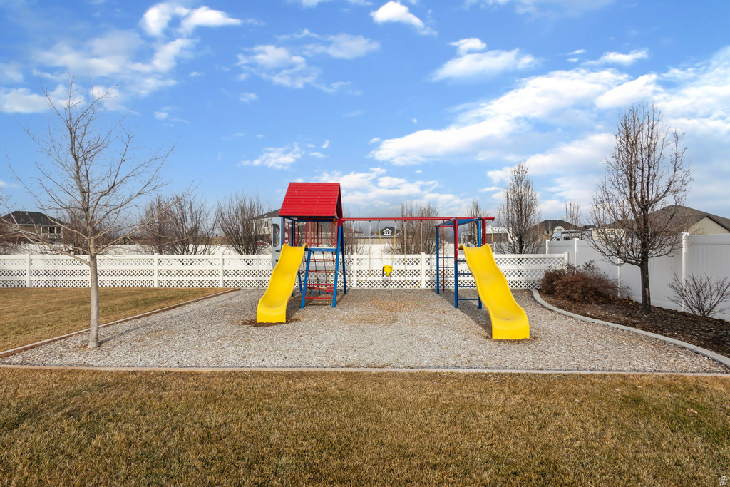 13883 S OXFORDSHIRE DR Bluffdale, UT 84065