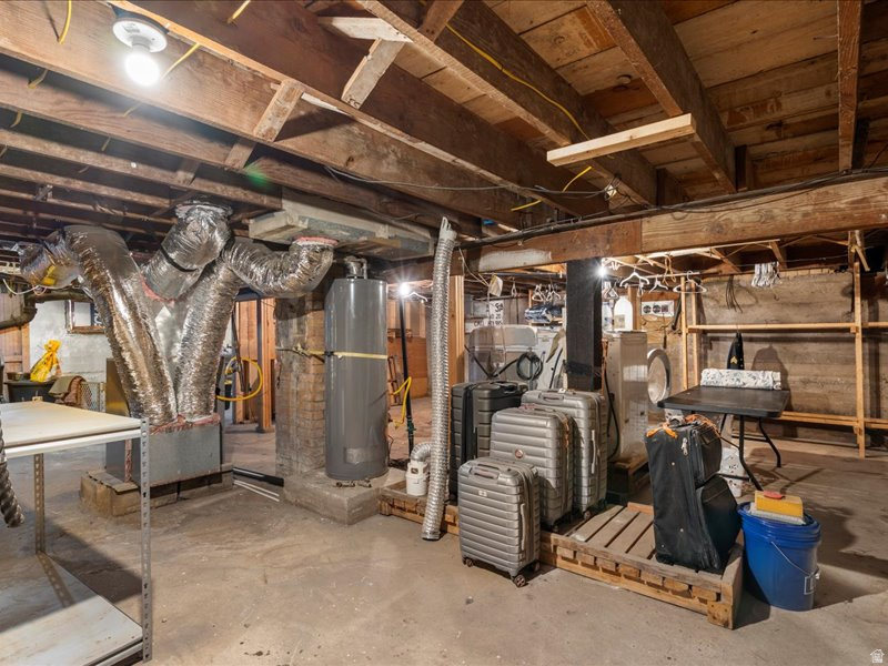 5015 S 6700 W Hooper, UT 84315