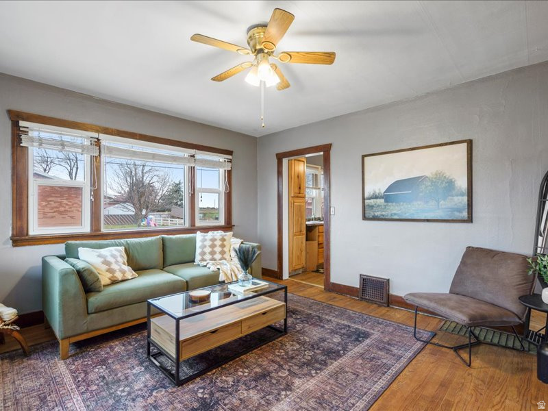 5015 S 6700 W Hooper, UT 84315