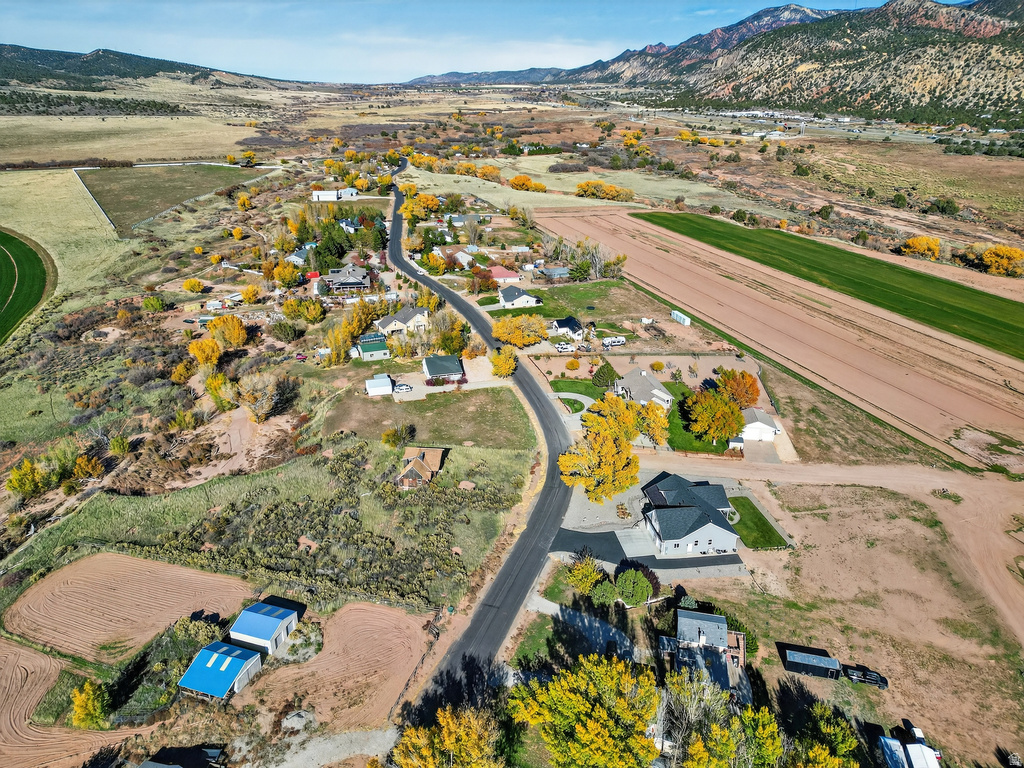 401 S 3430 E New Harmony, UT 84757