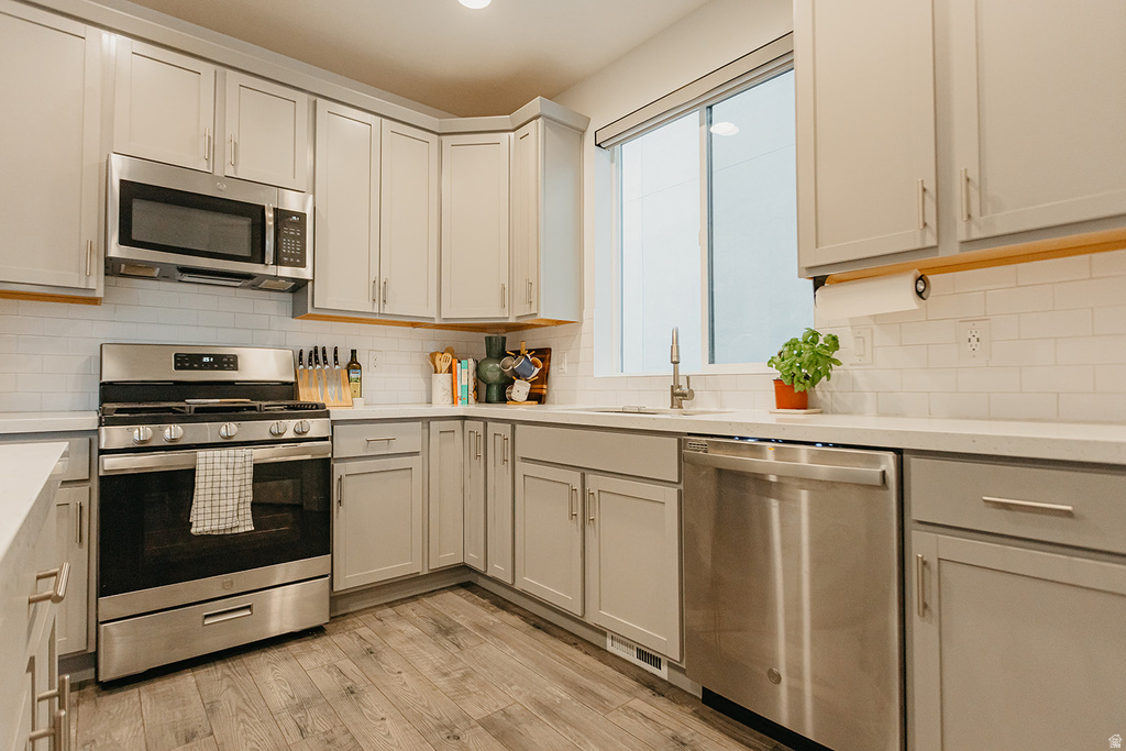 2420 N ALESUND WAY Lehi, UT 84043