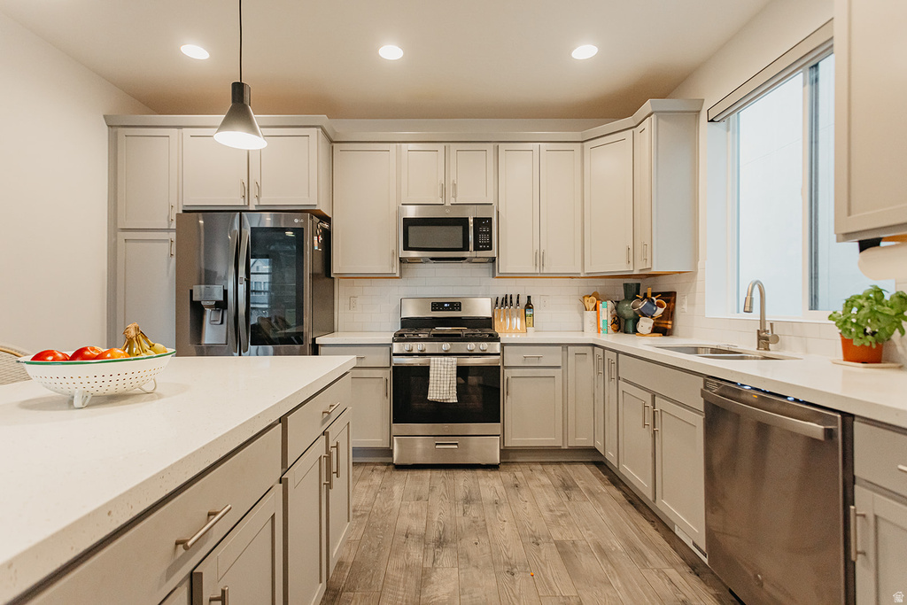 2420 N ALESUND WAY Lehi, UT 84043