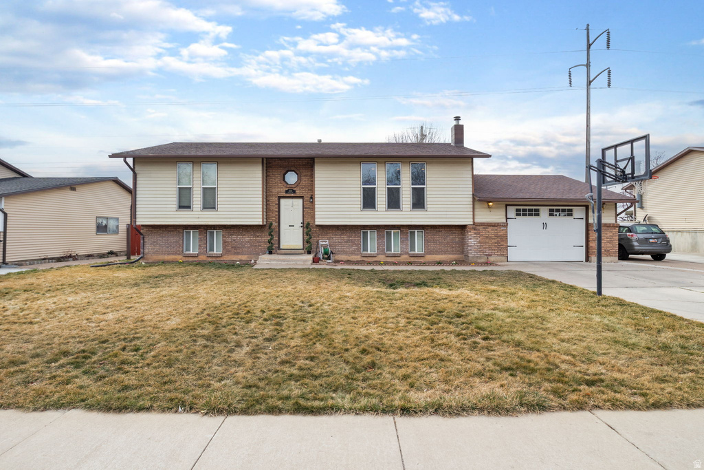 2181 S KATIES WAY Clearfield, UT 84015