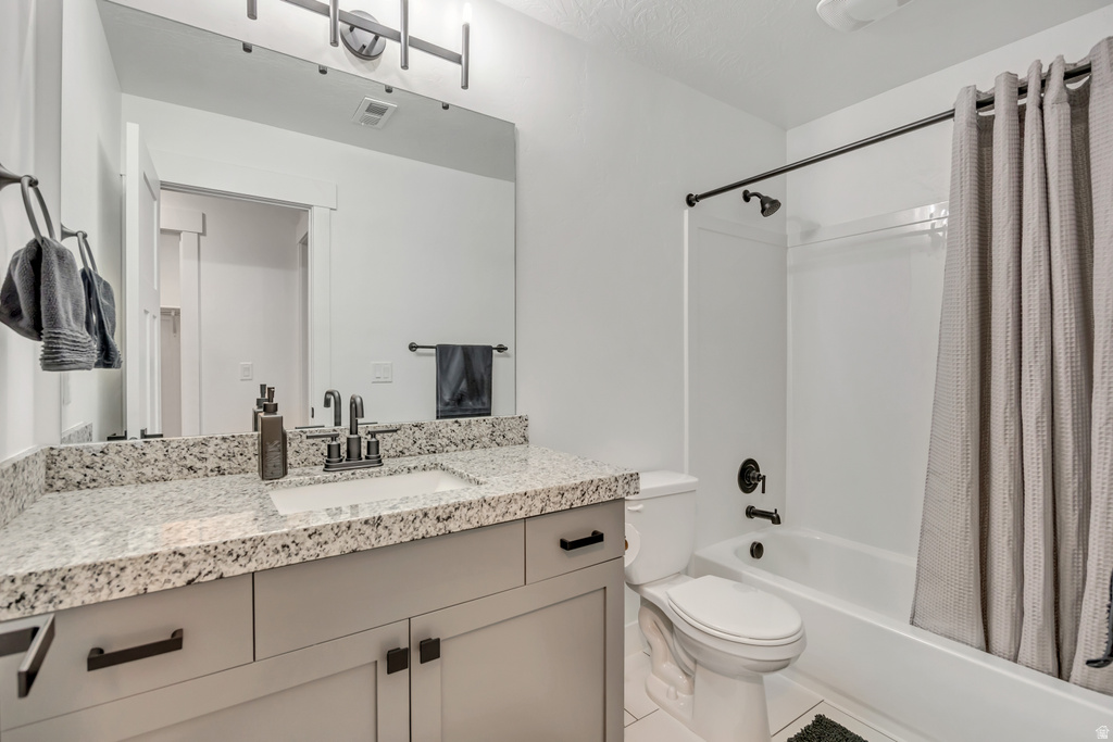 4948 E LAKE CORNER DR Eagle Mountain, UT 84005