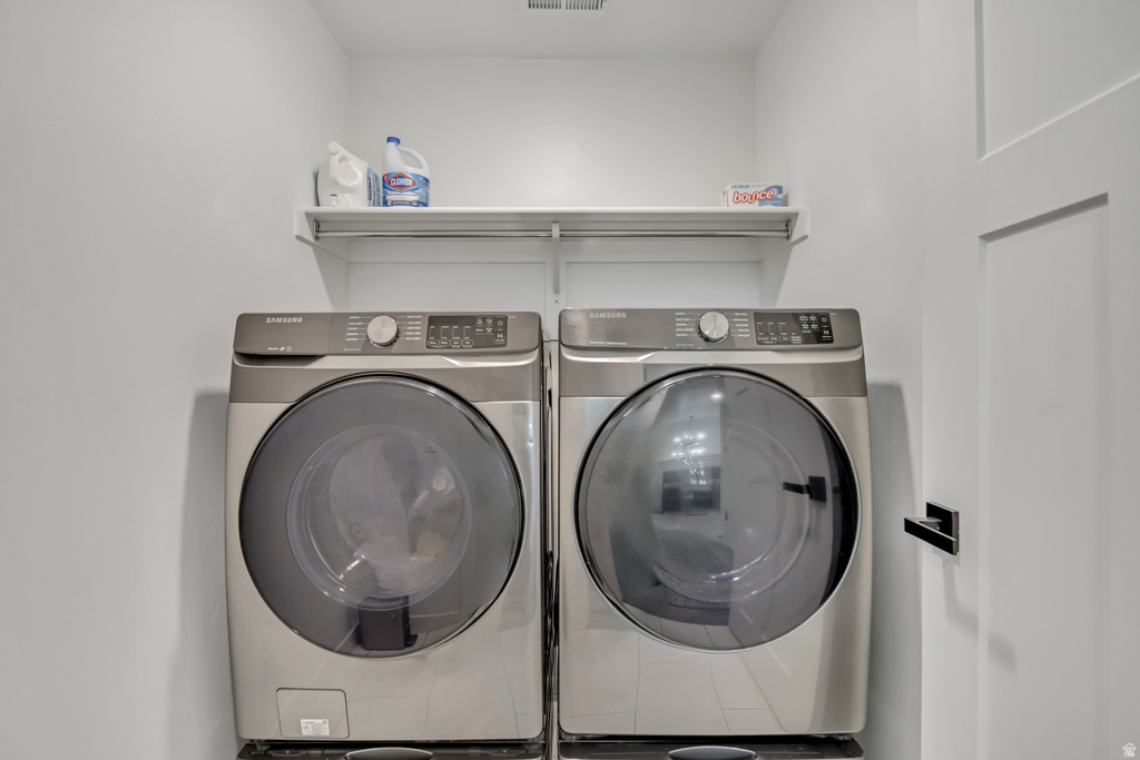 4948 E LAKE CORNER DR Eagle Mountain, UT 84005