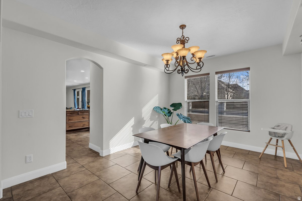 2551 S HONEY BEE CIR Washington, UT 84780