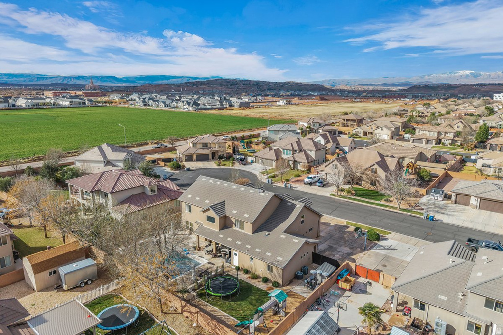 2551 S HONEY BEE CIR Washington, UT 84780