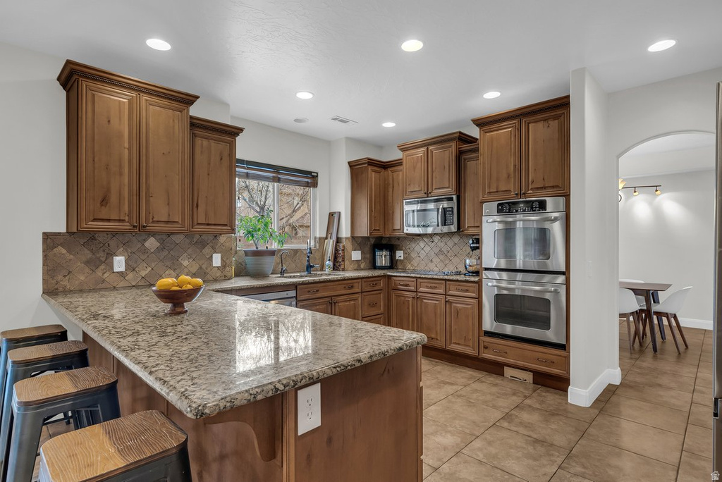 2551 S HONEY BEE CIR Washington, UT 84780