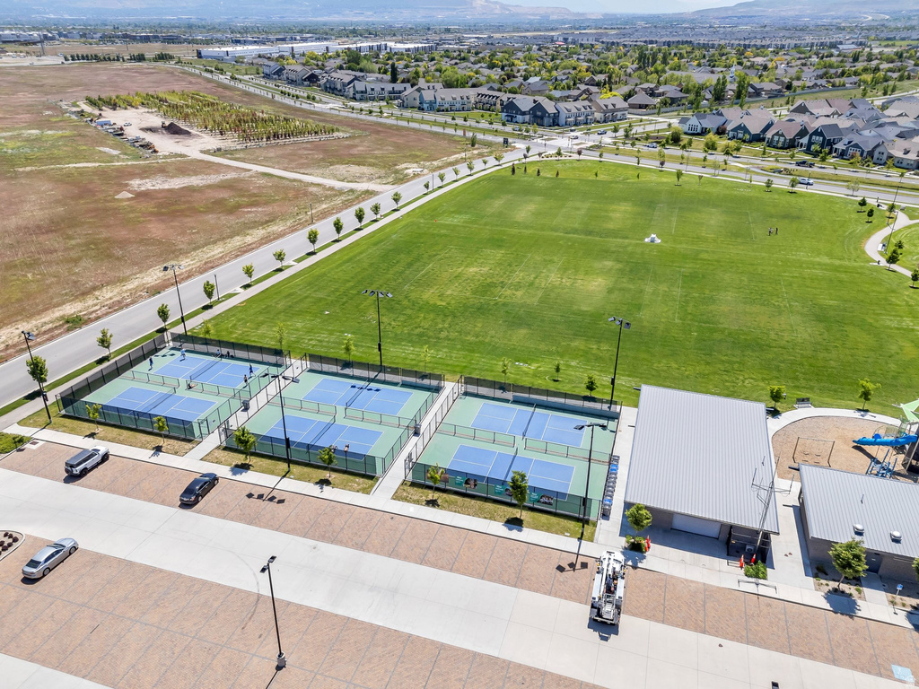 6228 W COPPERHAWK DR South Jordan, UT 84009