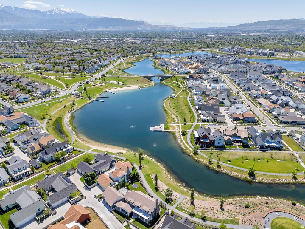 6228 W COPPERHAWK DR South Jordan, UT 84009