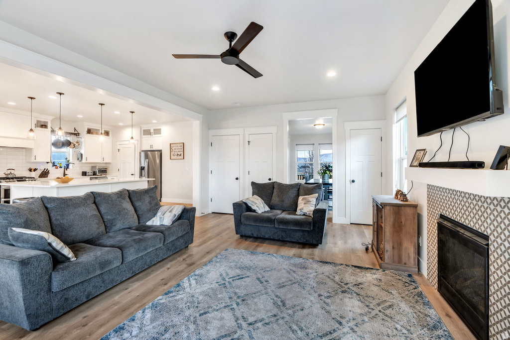 6228 W COPPERHAWK DR South Jordan, UT 84009