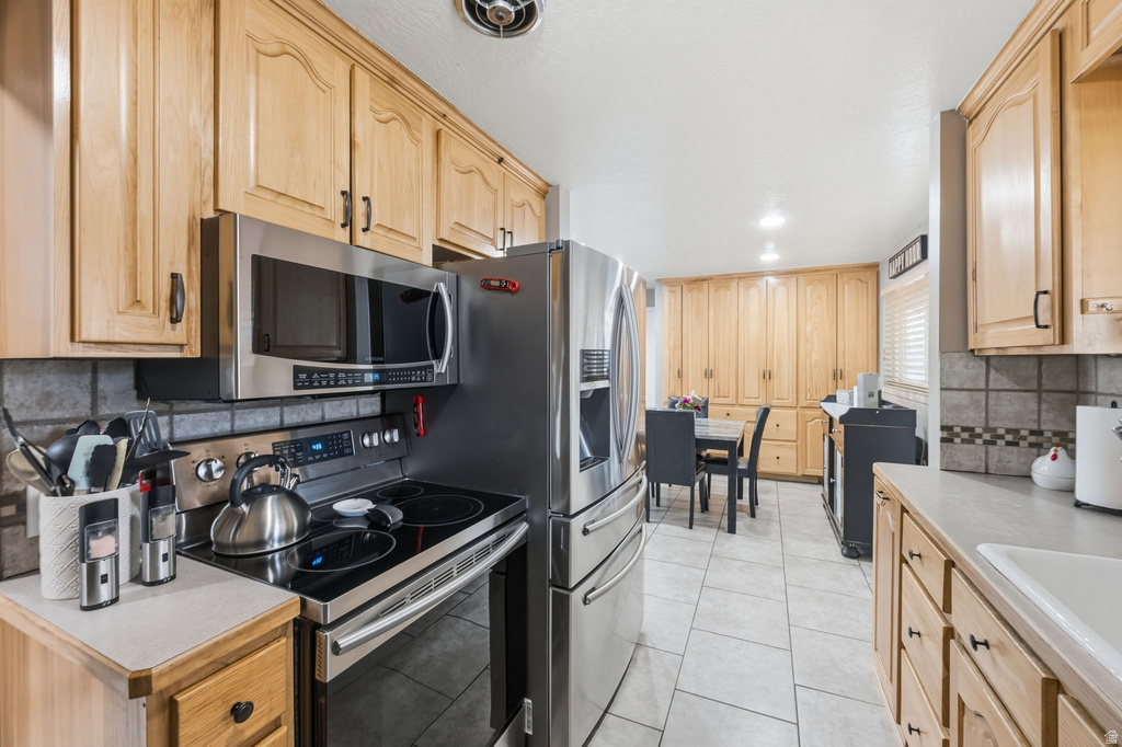 2162 W WESTFIELD CIR West Jordan, UT 84084