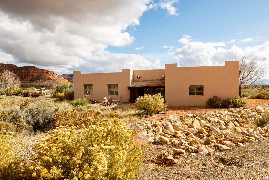 348 N GUNSMOKE PASS Kanab, UT 84741