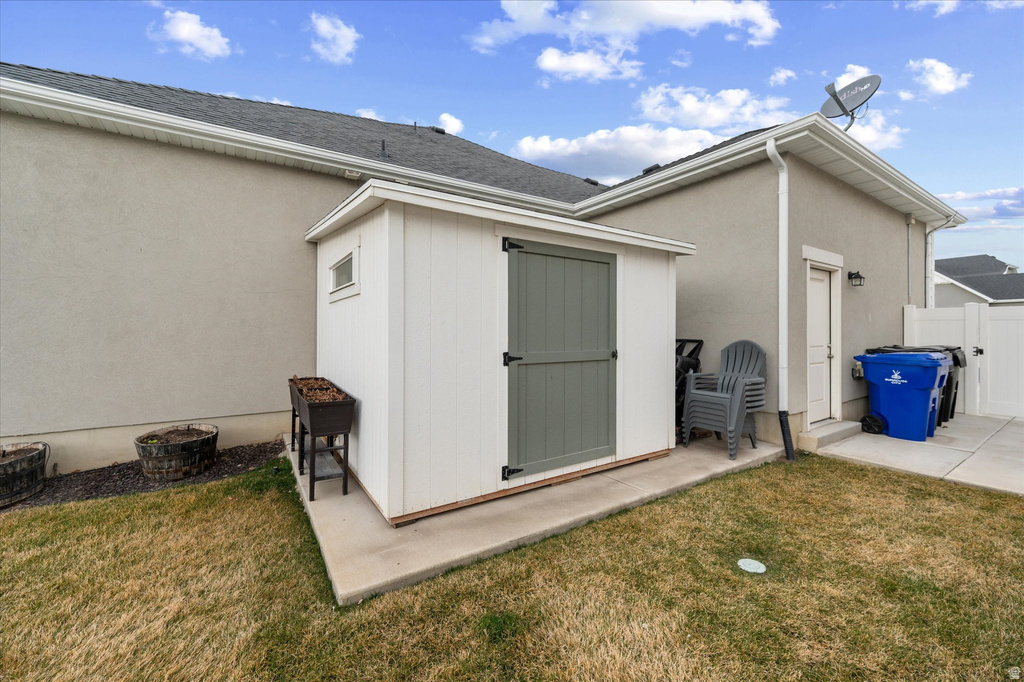 1443 W 550 S Syracuse, UT 84075