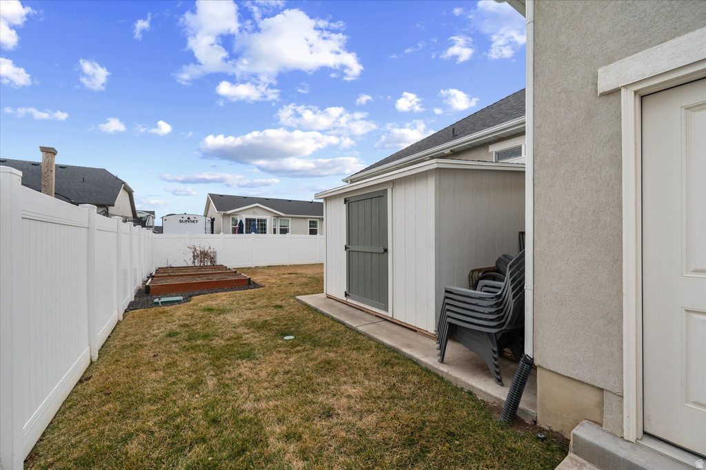 1443 W 550 S Syracuse, UT 84075
