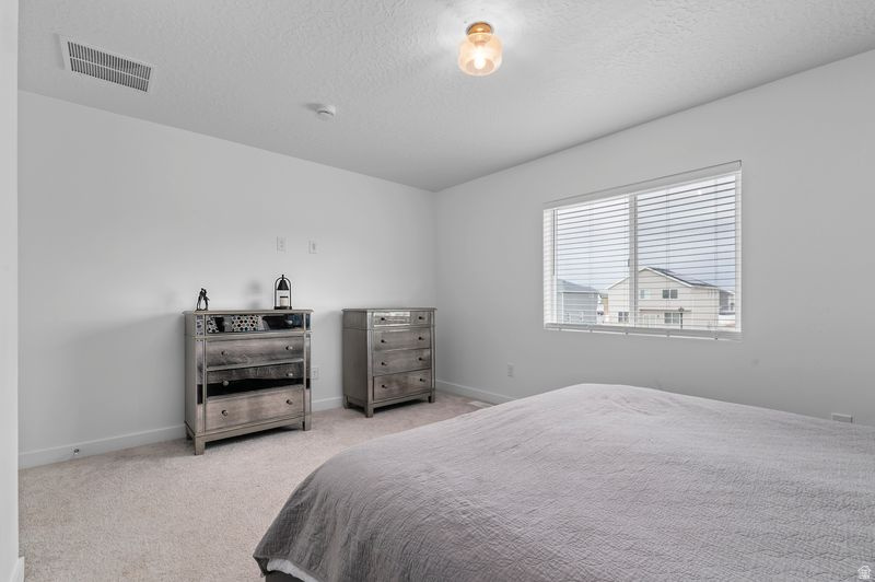 1713 E BISON DR Eagle Mountain, UT 84005