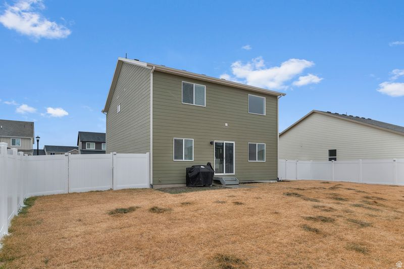 1713 E BISON DR Eagle Mountain, UT 84005