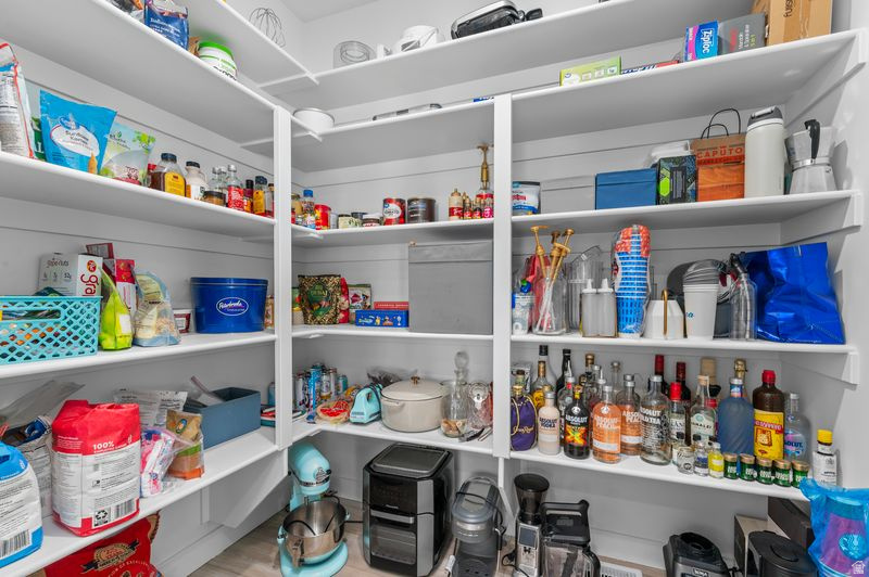 1713 E BISON DR Eagle Mountain, UT 84005