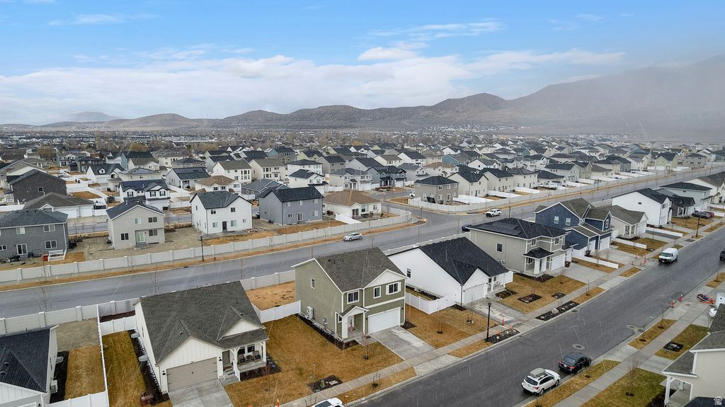 1713 E BISON DR Eagle Mountain, UT 84005