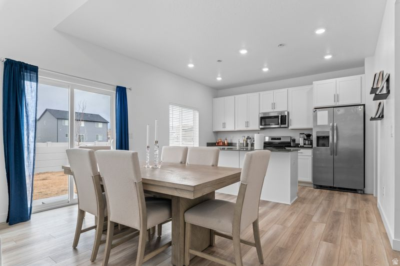 1713 E BISON DR Eagle Mountain, UT 84005