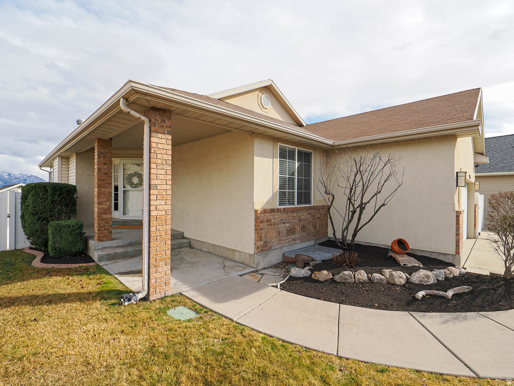 5975 S RIDGE FLOWER WAY Salt Lake City, UT 84118