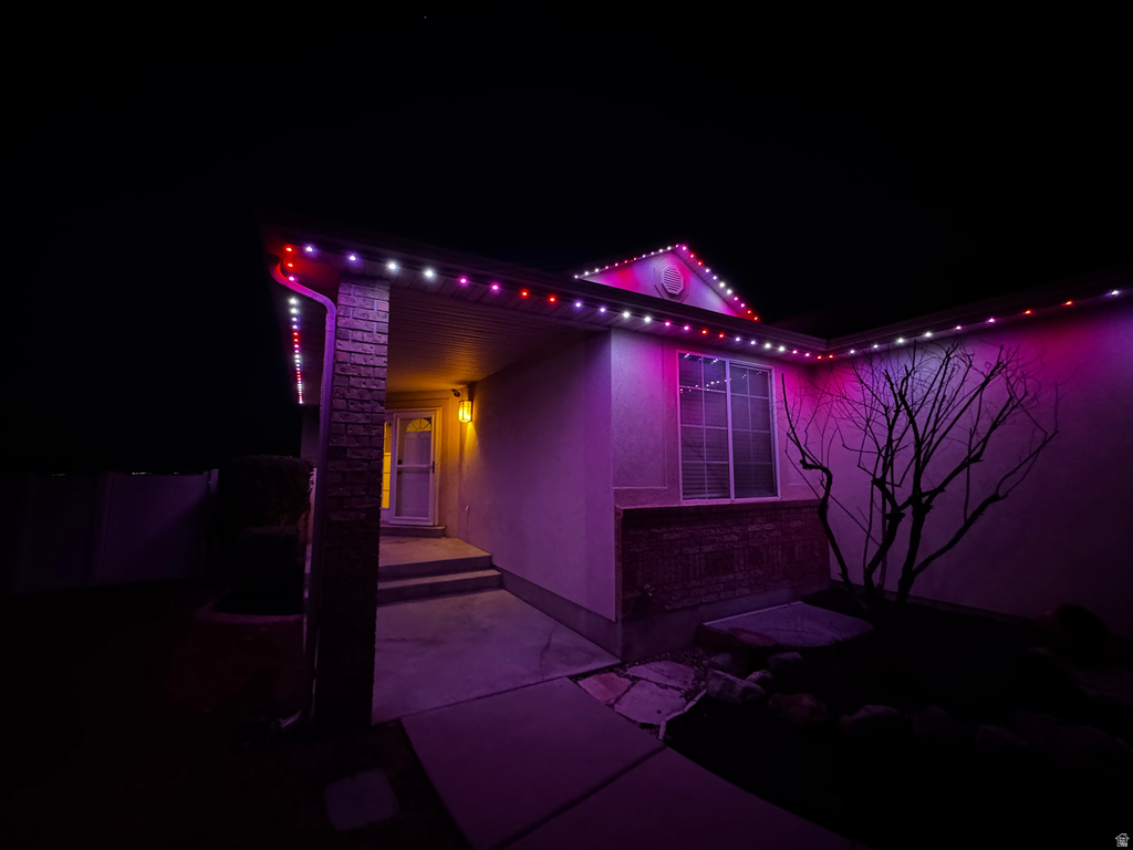 5975 S RIDGE FLOWER WAY Salt Lake City, UT 84118