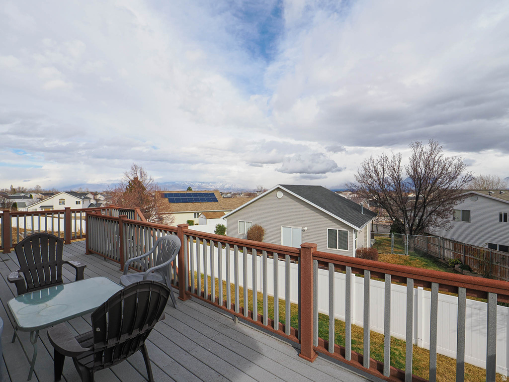 5975 S RIDGE FLOWER WAY Salt Lake City, UT 84118