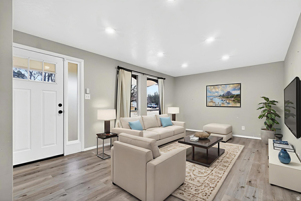 5125 S 2600 W Roy, UT 84067