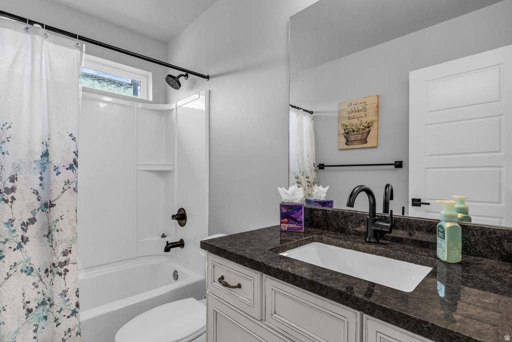 2049 W NATALIE AVE Syracuse, UT 84075