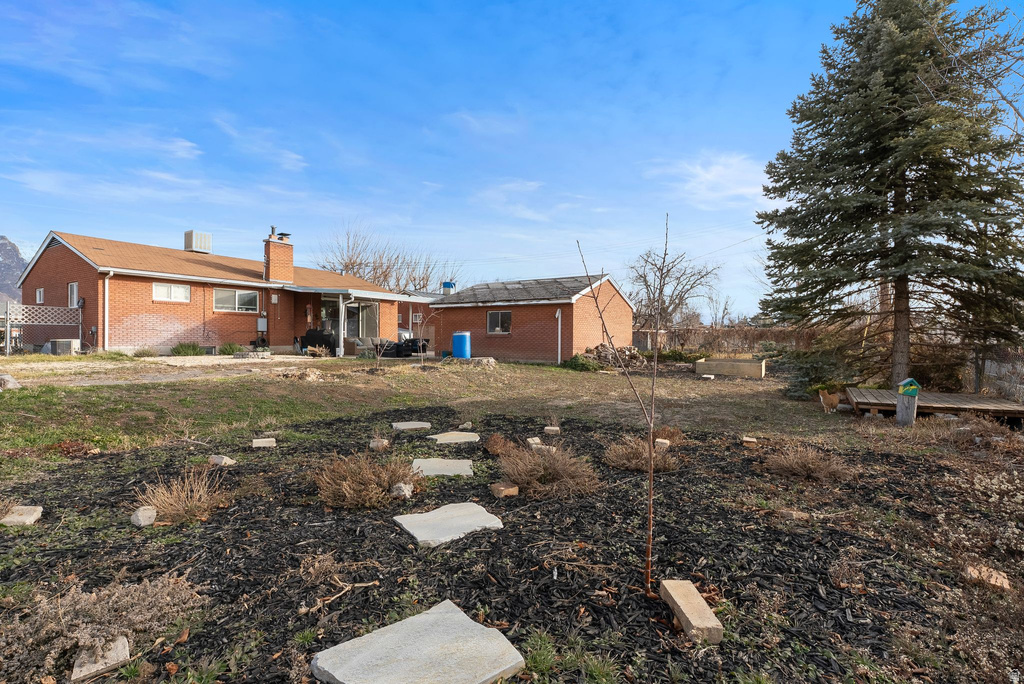 912 S 100 E Orem, UT 84058