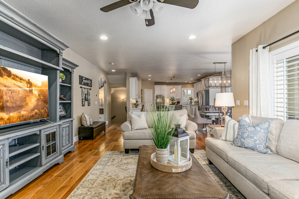 3285 W BLACK HAWK DR South Jordan, UT 84095