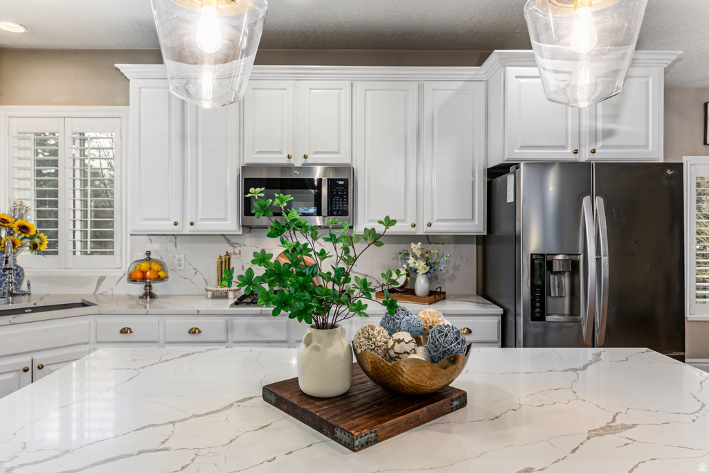 3285 W BLACK HAWK DR South Jordan, UT 84095