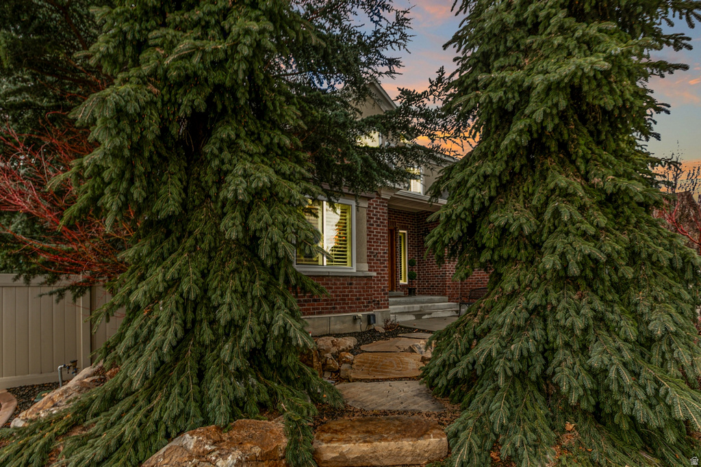 3285 W BLACK HAWK DR South Jordan, UT 84095